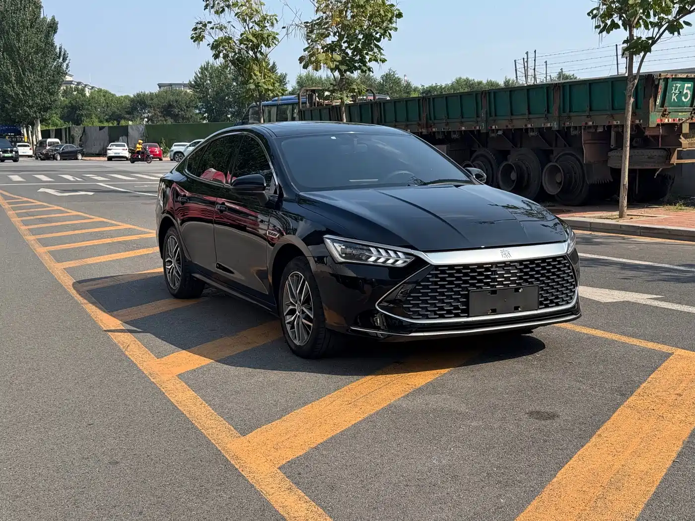 Фото 3 - BYD Qin PLUS