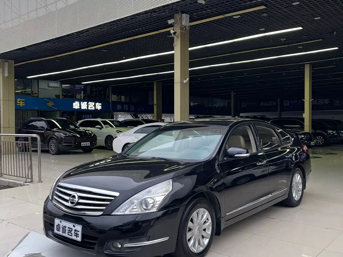 Фото 1 - Nissan Teana