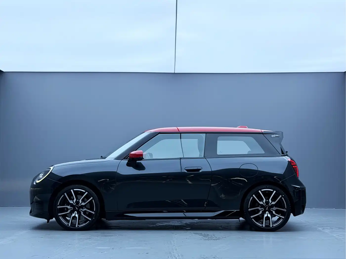 MINI Electric MINI COOPER 2024 452km COOPER SE Racer фото 3