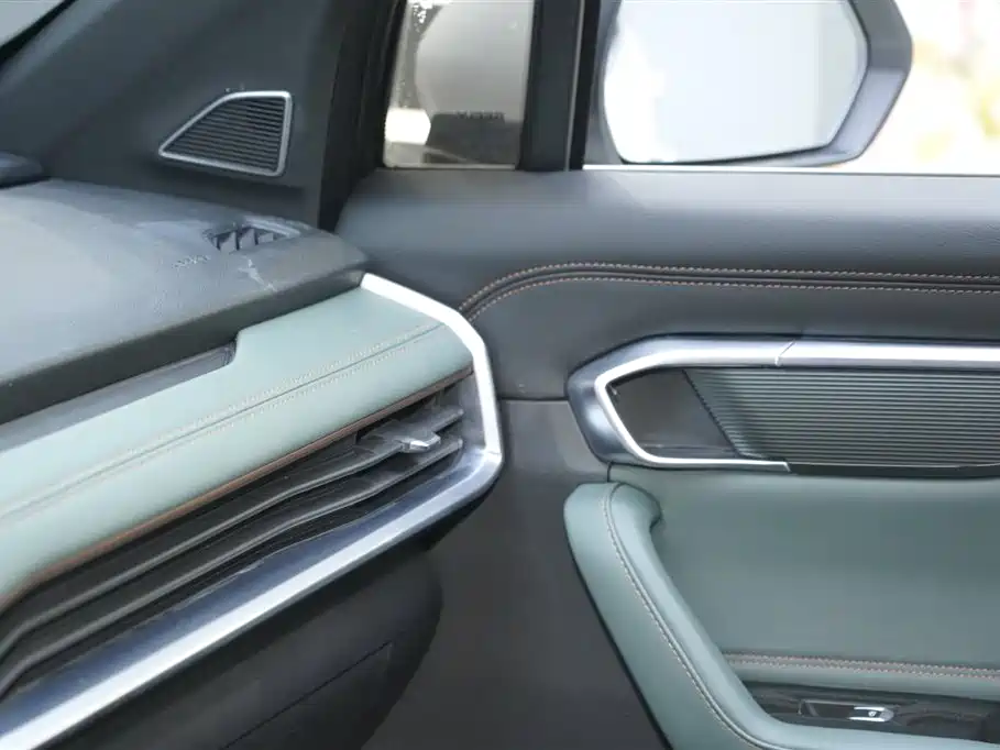 Geely Haoyue L 2024 2023 Model 2.0T DCT Luxury