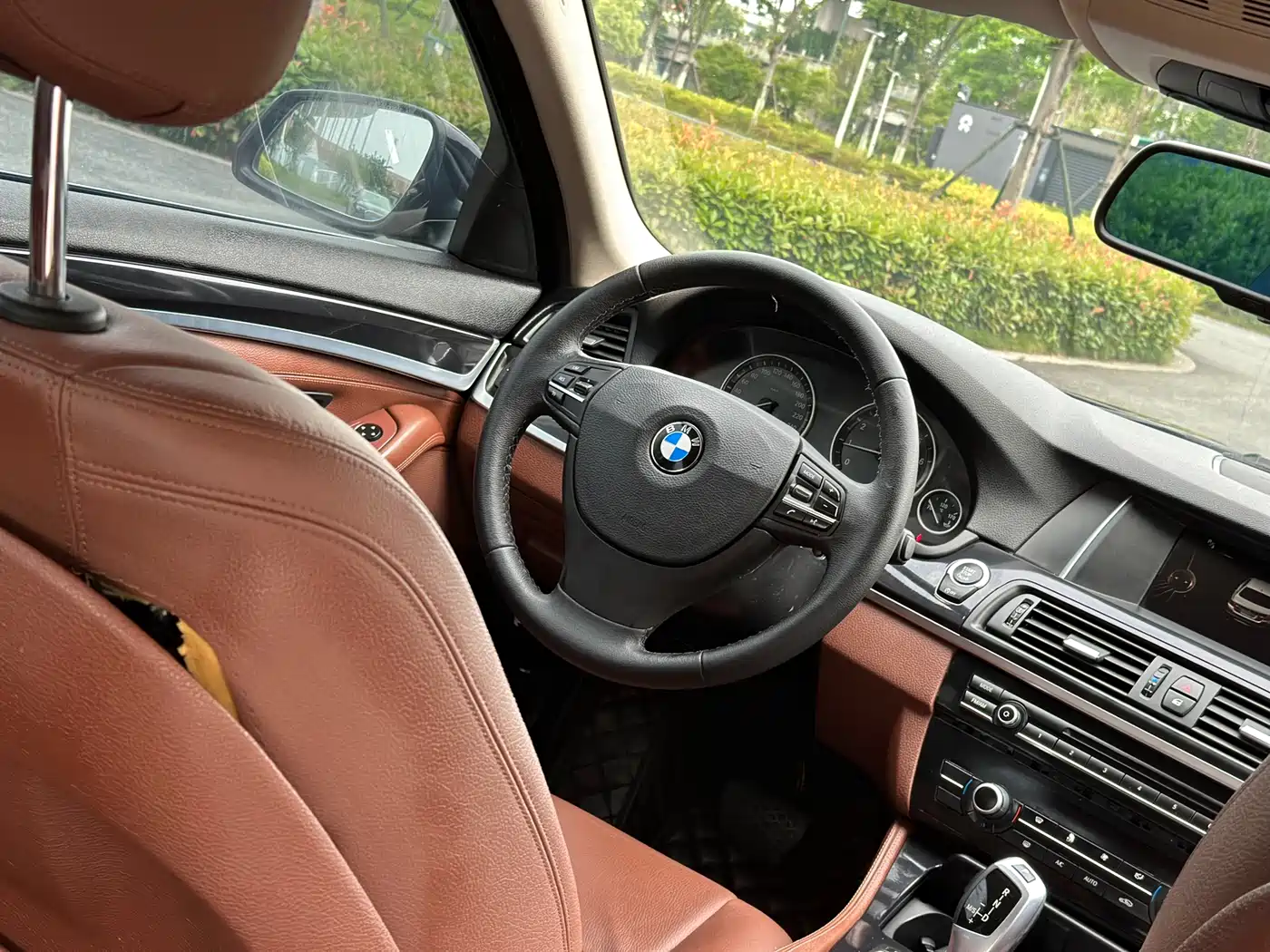 BMW 5 Series 2014 520Li Elegance фото 12