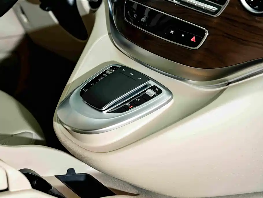 Mercedes-Benz V-Class, миниатюра 23