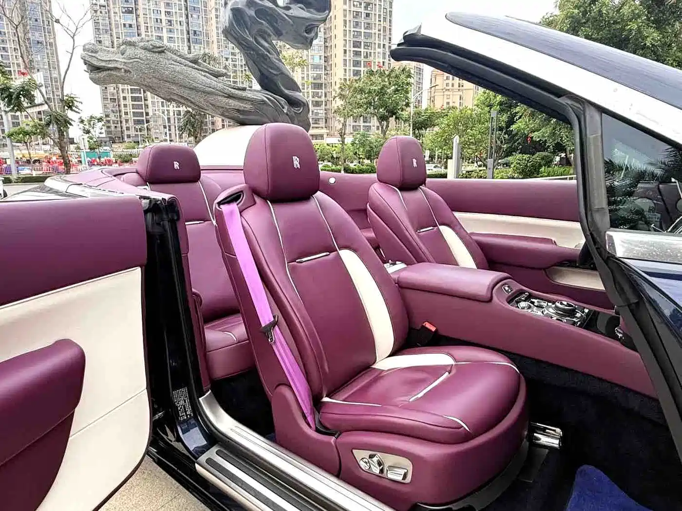 Rolls-Royce Dawn 2018 6.6T Standard фото 9