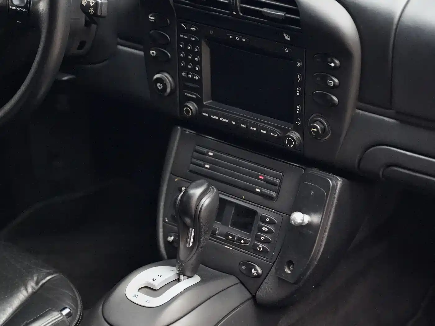Porsche 911 2004 Carrera S Coupe 3.6L фото 16