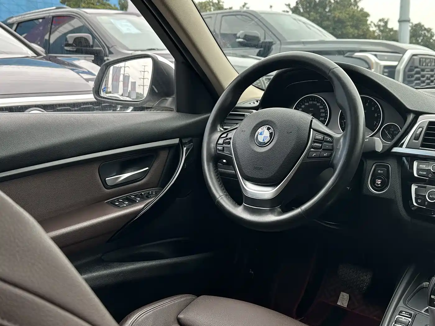 BMW 3 Series 2018 320Li Fashion Style фото 17