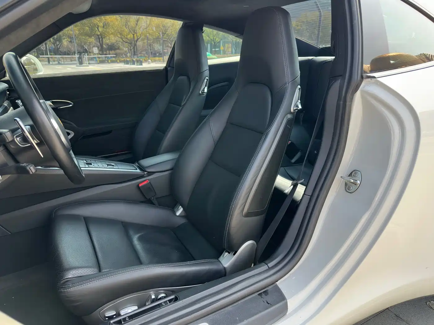 Porsche 911 2012 Carrera S 3.8L фото 11