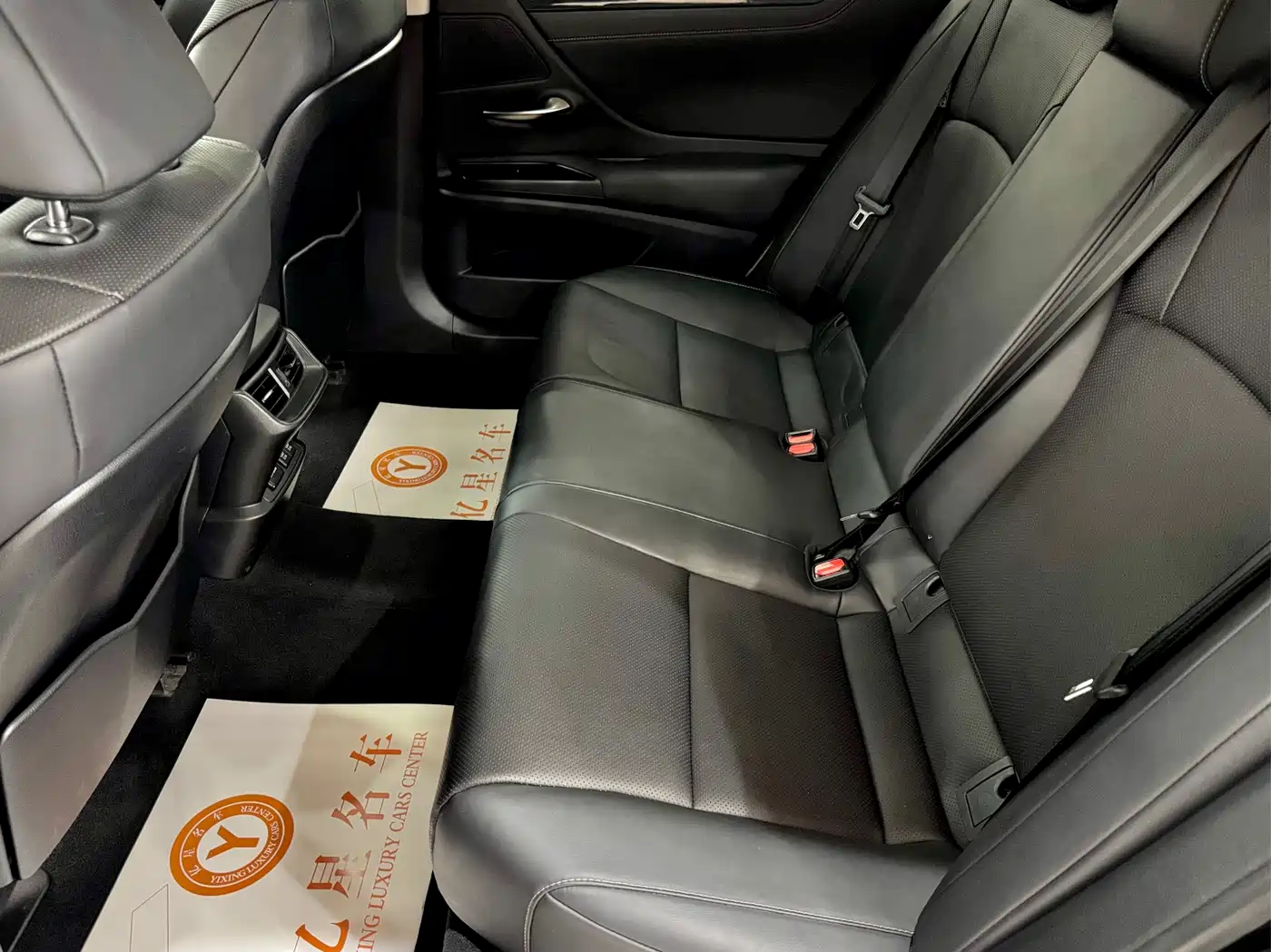 Lexus ES 2018 200 Excellence Edition China V фото 8