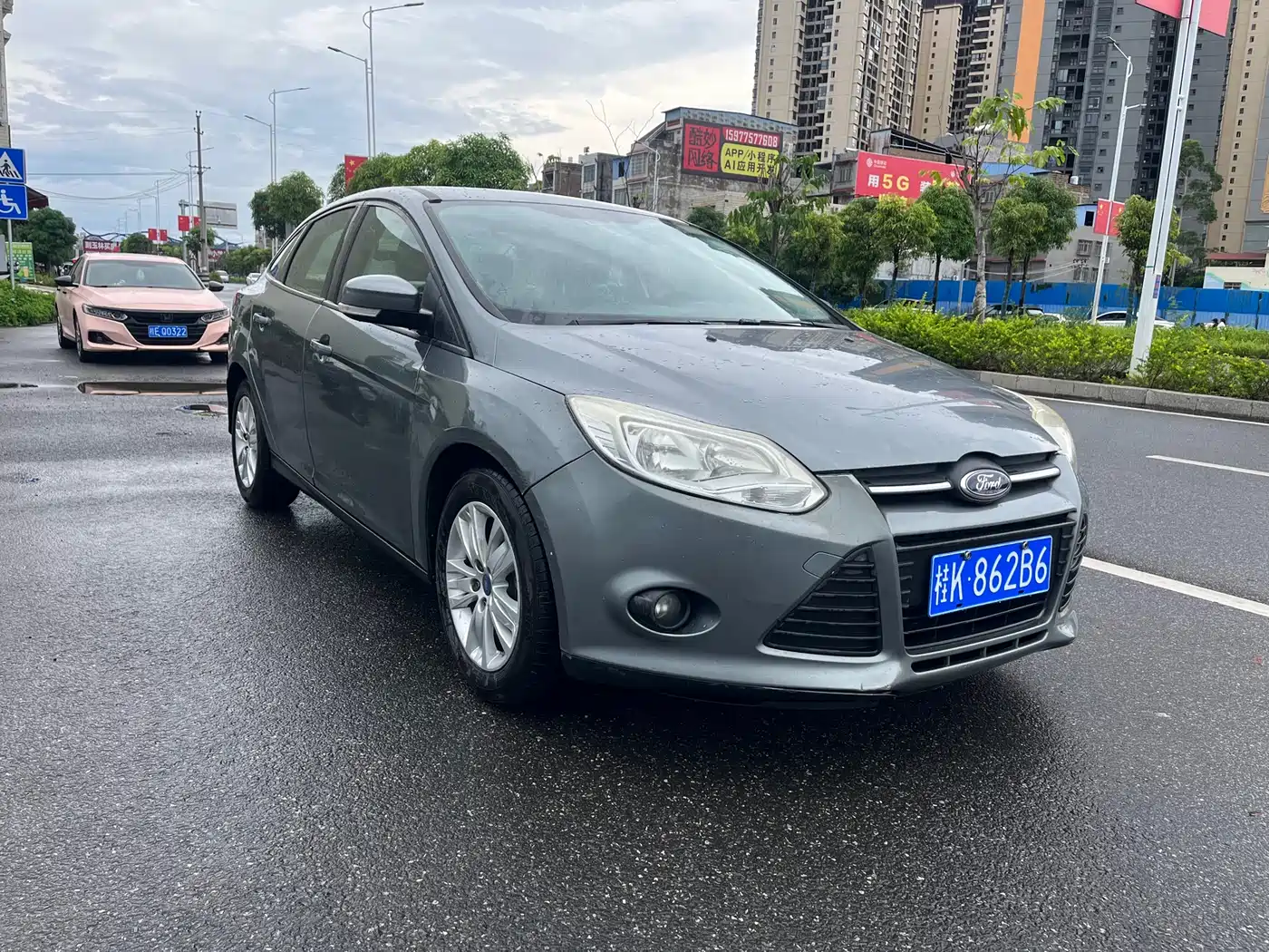 Фото 2 - Ford Focus