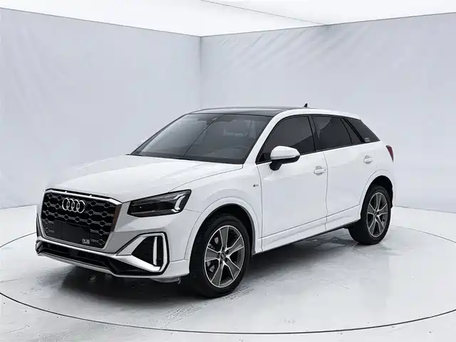 audi q2l