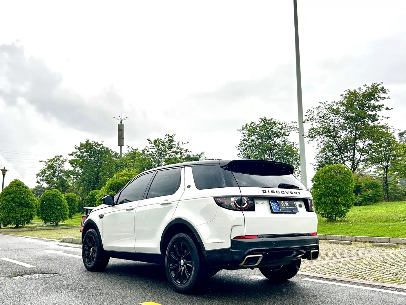 Land Rover Discovery Sport 2018 240PS SE Edition фото 6