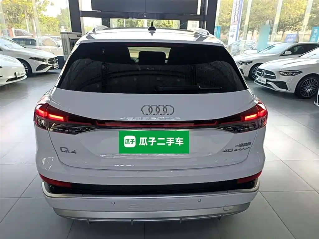 Audi Q4 e-tron 2023 40 e-tron Innovation Edition фото 6