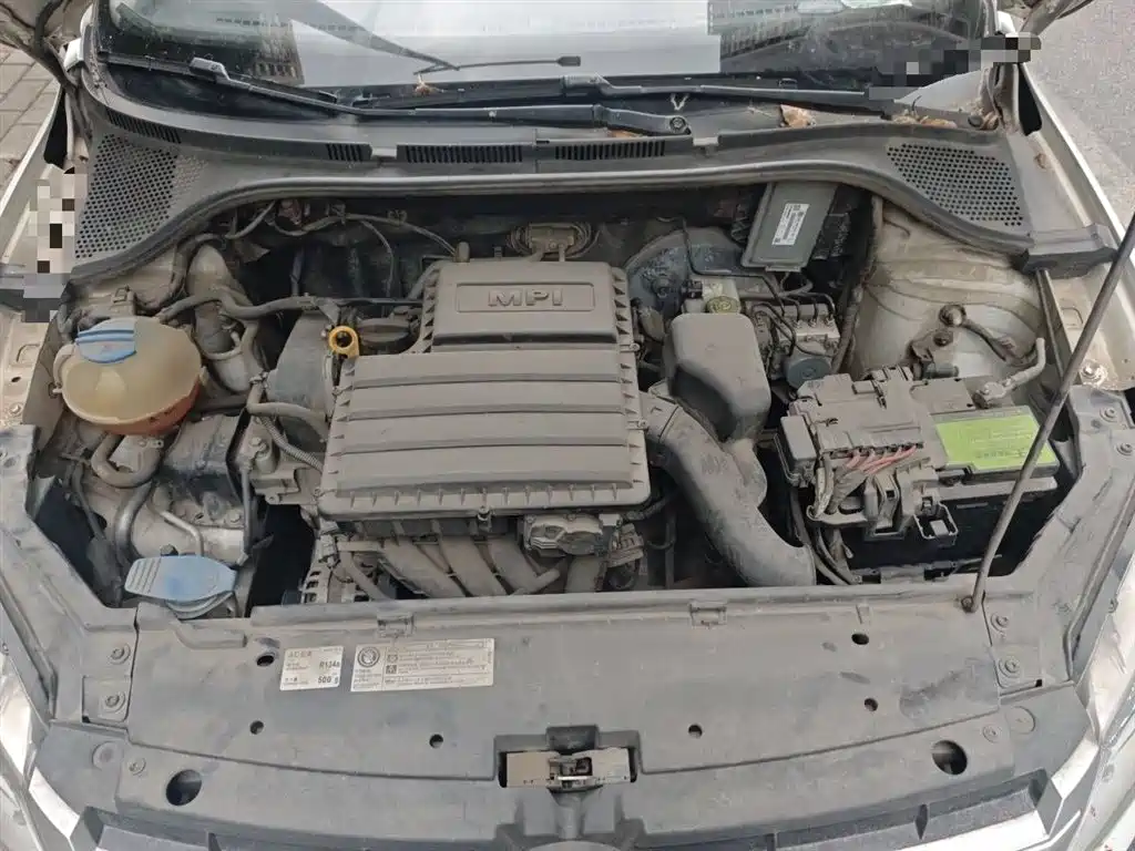 Volkswagen Santana 2015 1.4L Manual Trend Edition фото 11