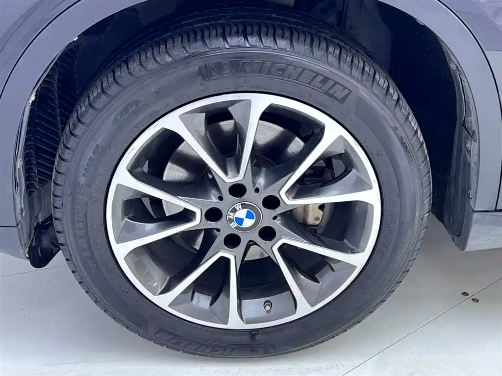BMW X5 (Import) 2014 xDrive35i Leading фото 11