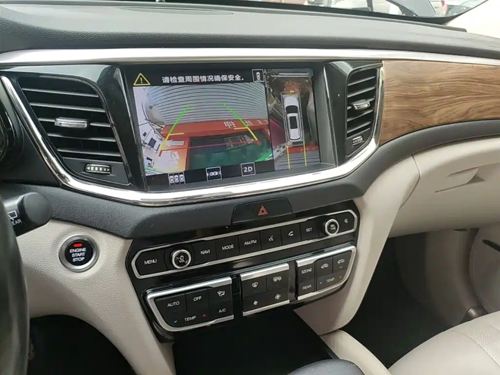 GAC Trumpchi Trumpchi GS8 2017 320T 2WD Luxury Smart Connect (7-seater) фото 13