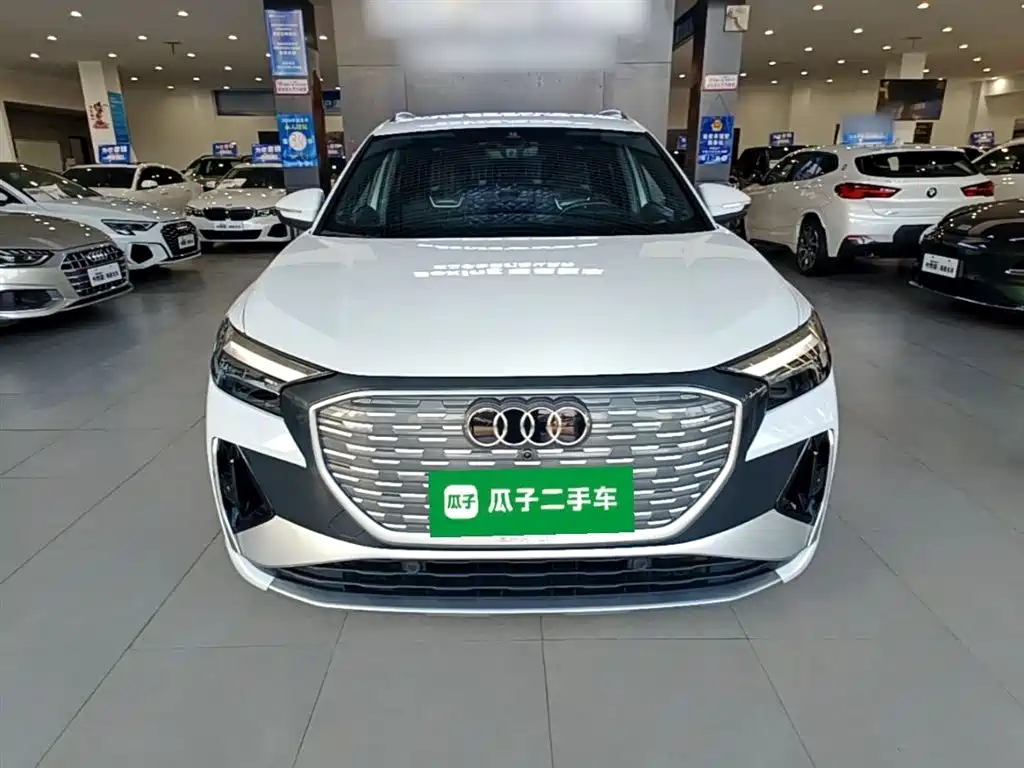 Audi Q4 e-tron 2023 40 e-tron Innovation Edition фото 3