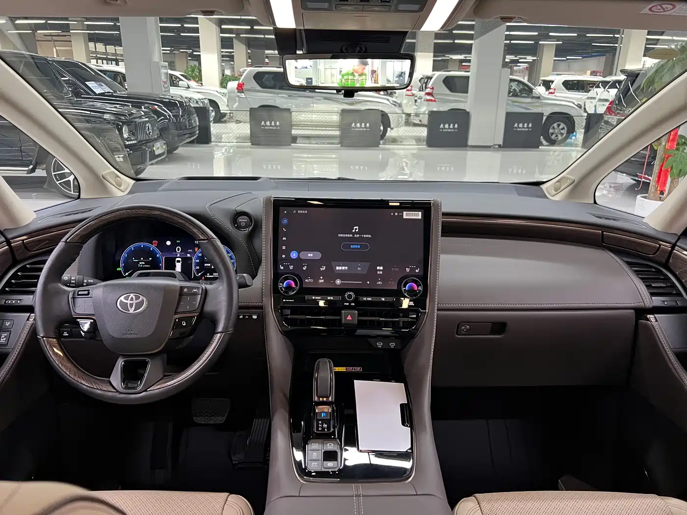TOYOTA ELFA