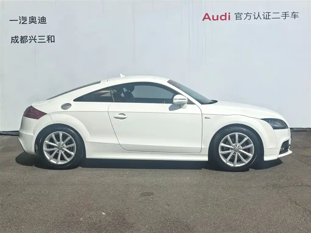 Audi TT 2013 TT Coupe 45 TFSI фото 2