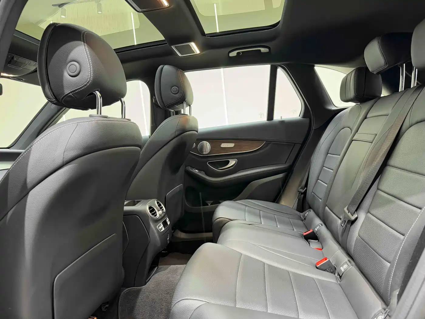Mercedes-Benz GLC 2020 GLC 300 L 4MATIC Luxury фото 13