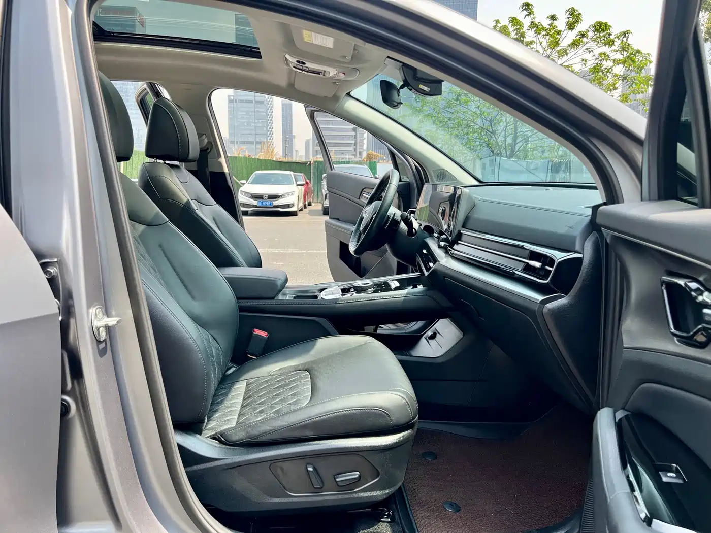 Kia Sportage 2023 2.0T 2WD Flagship Edition фото 11