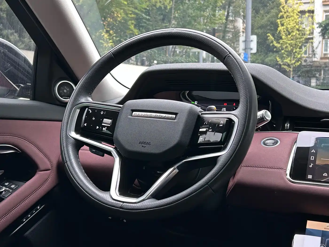 Land Rover Range Rover Evoque 2022 Range Rover Evoque L 249PS R-Dynamic Luxury Edition фото 20