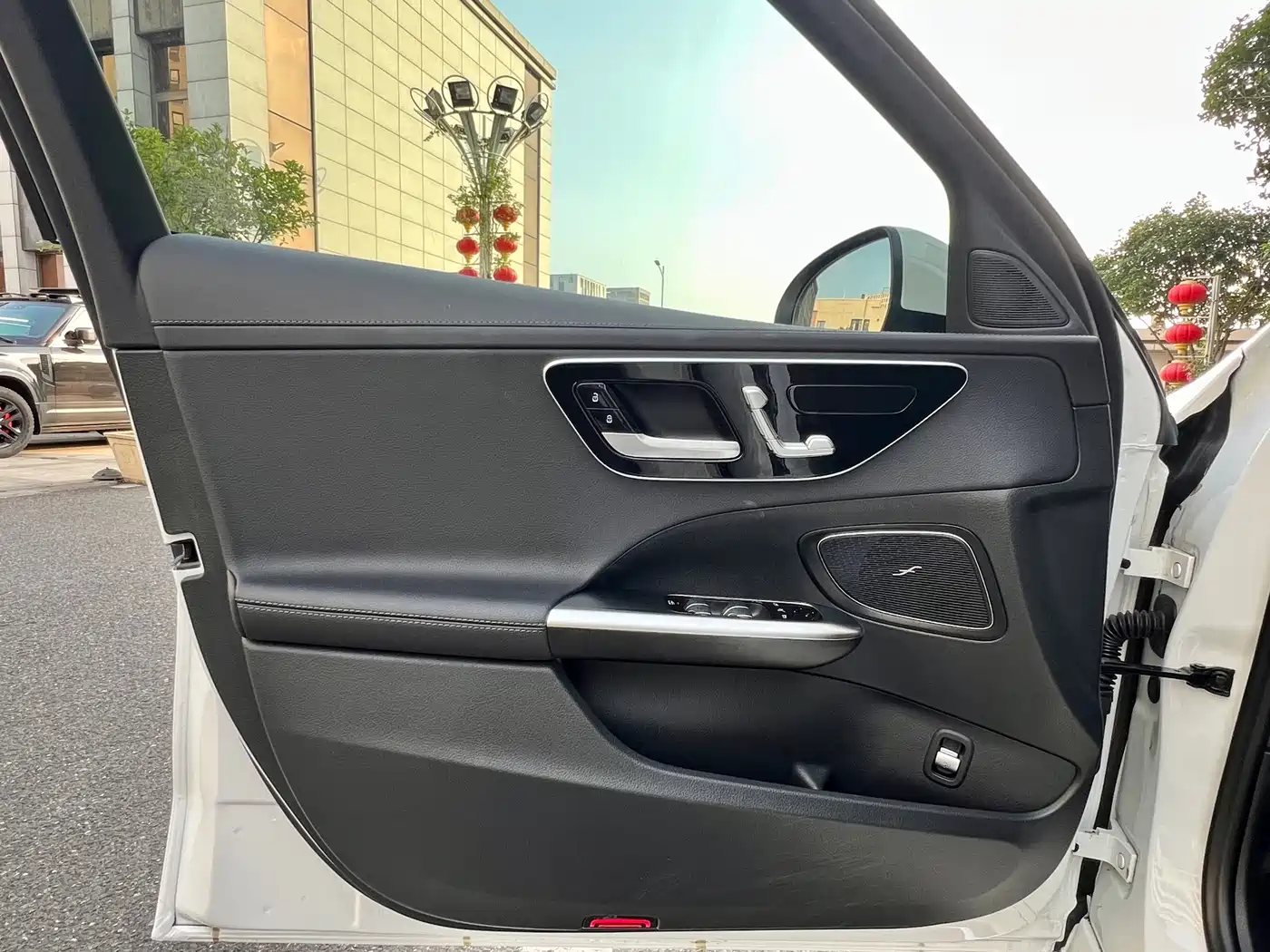 Mercedes-Benz C-Class 2024 Facelift C 200 L Sport фото 12
