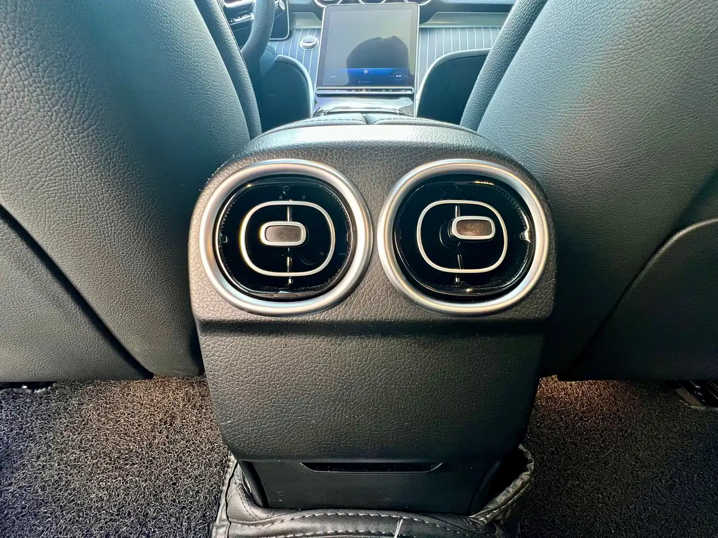 Mercedes-Benz C-Class 2024 Facelift C 200 L Sport фото 17