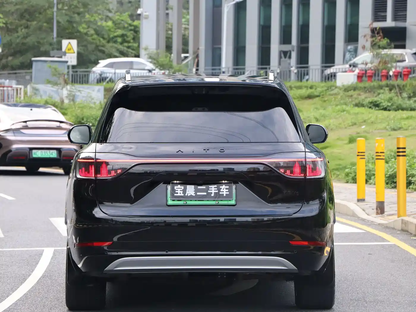 AITO Wenjie AITO M9 2025 Extended Range Ultra 52kWh 6-Seater фото 5