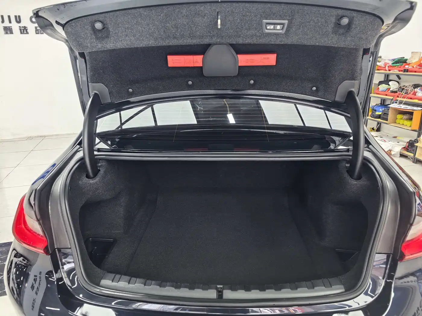 BMW 3 Series 2023 325Li M Sport Package фото 2