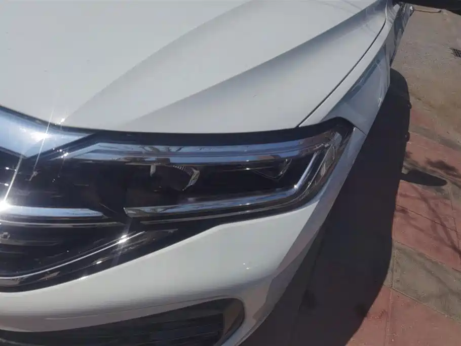 Volkswagen Sagitar 2024 300TSI DSG Surpass Edition фото 5
