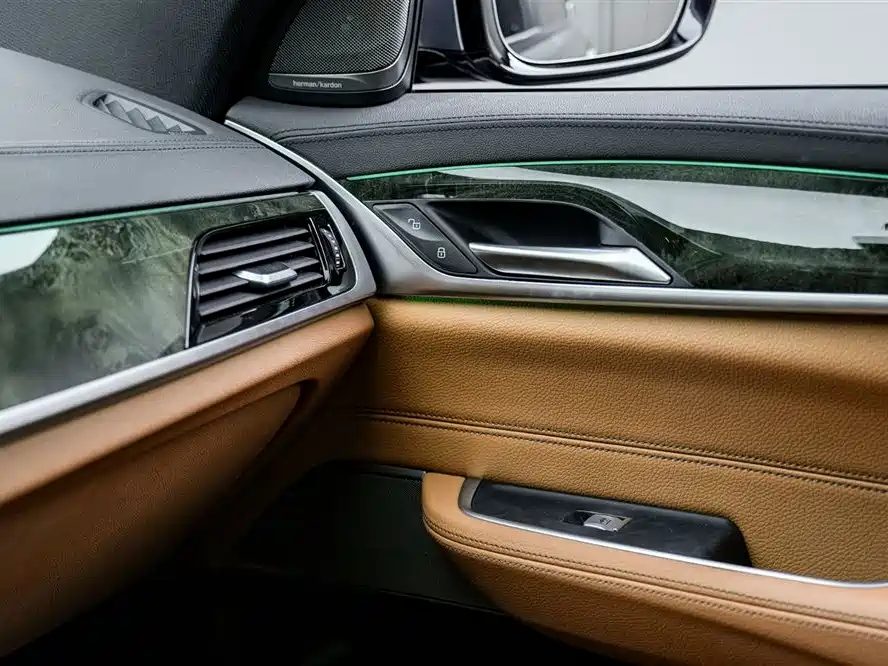 BMW 6 Series GT 2020 630i M Sport Package фото 21