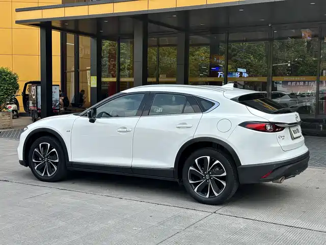 Mazda CX-4 2021 2.5L Auto AWD Skyactiv Passion Edition — фото 4