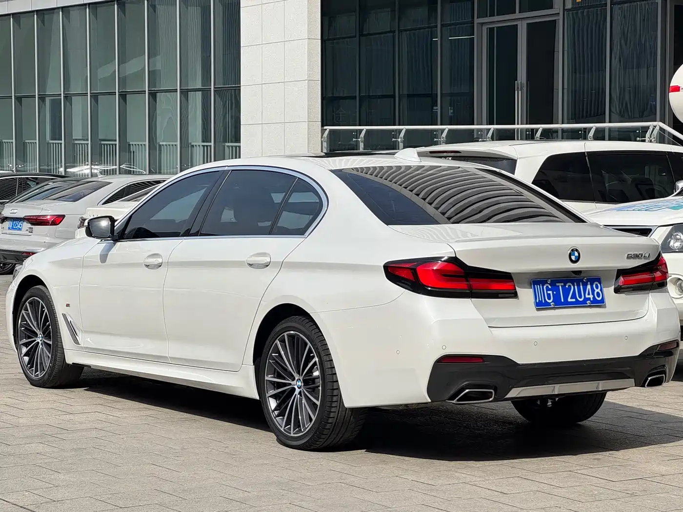 BMW 5 Series 2022 Facelift 530Li Leading M Sport Package фото 6