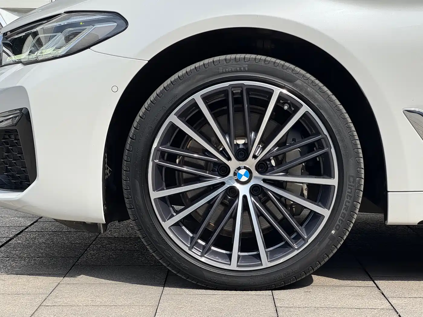 BMW 5 Series 2022 Facelift 530Li Leading M Sport Package фото 5