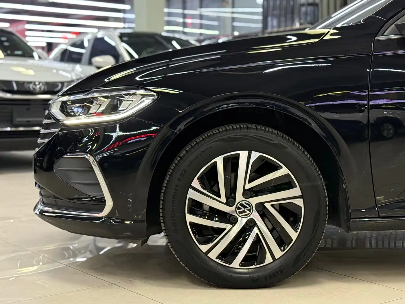 Volkswagen Lavida 2023 1.5L Automatic Starlight 5 Million Edition фото 19