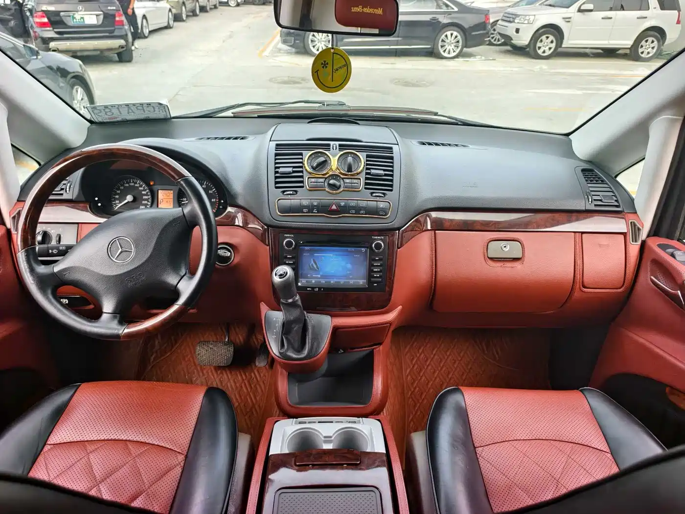 Mercedes-Benz Vito 2013 Model 3.0L Elite Edition фото 20
