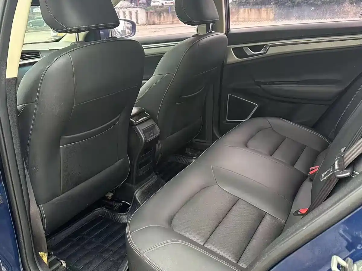 Фото 5 - Geely Emgrand GL