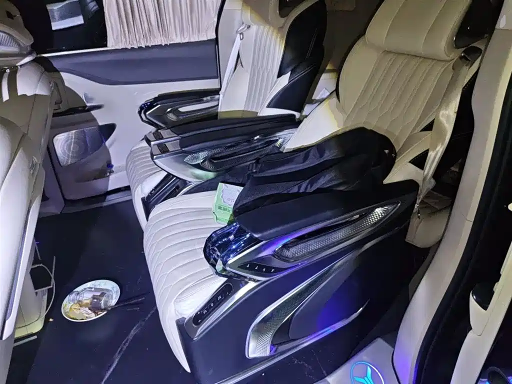 Voyah Auto Voyah Dreamer 2024 PHEV Extended Range Flagship Edition фото 15