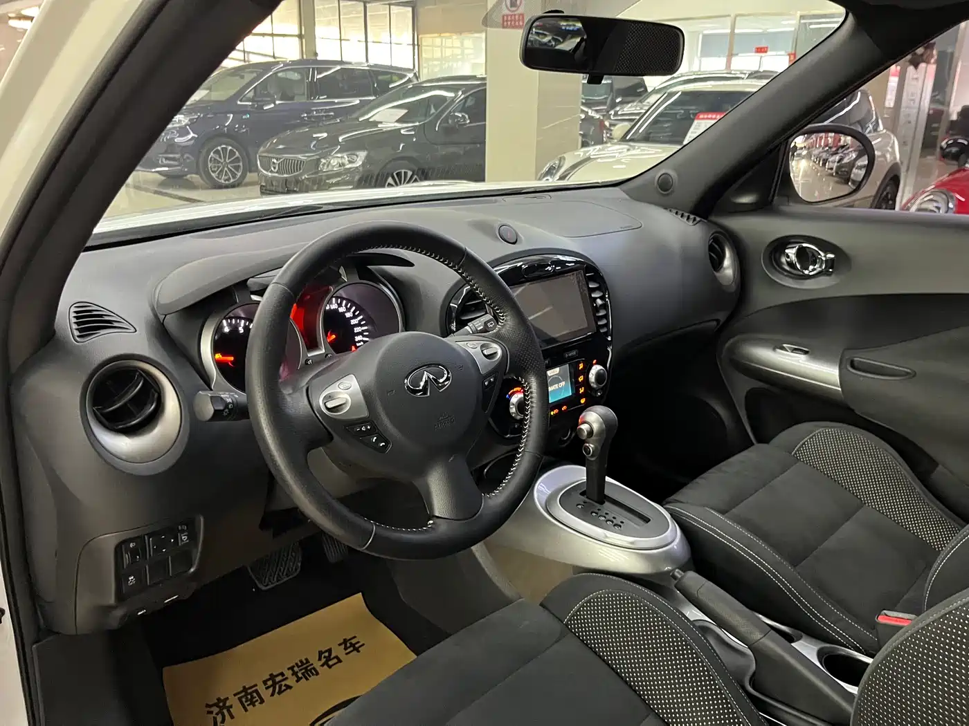 Infiniti ESQ 2019 2014 1.6L Free Edition