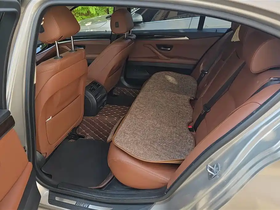 BMW 5 Series 2014 525Li Leading фото 11