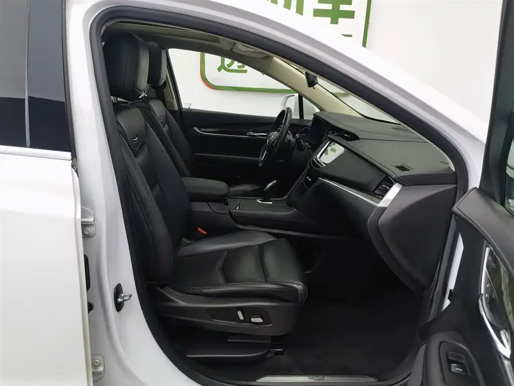 Cadillac XT5 2018 25T Luxury фото 23