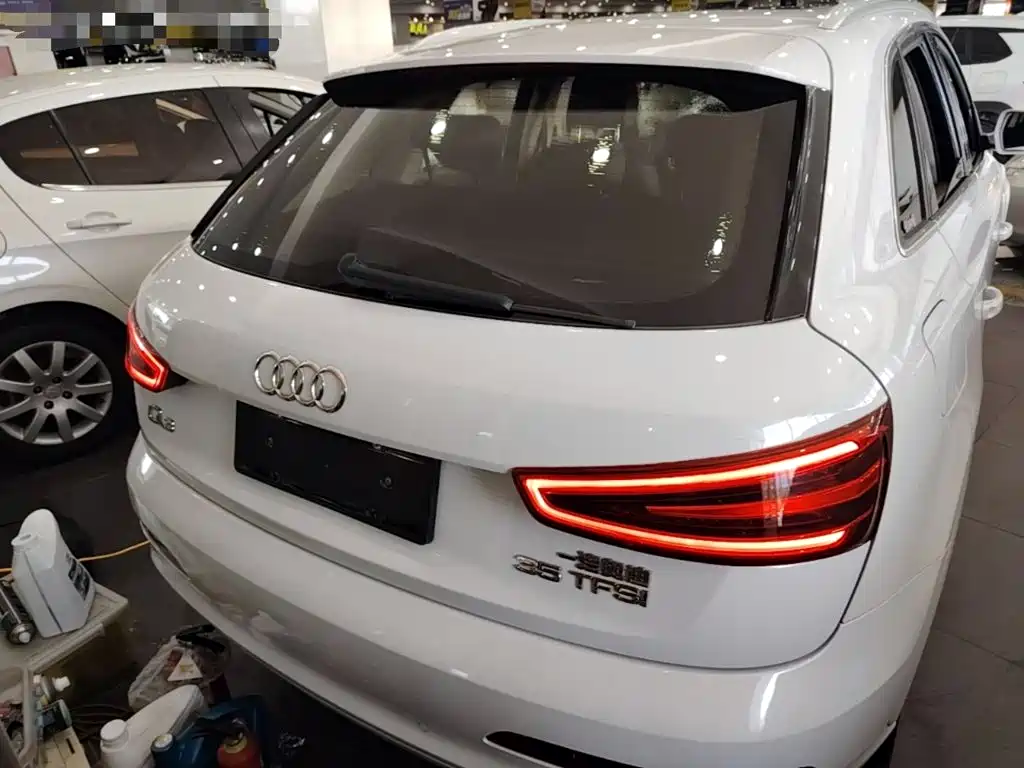 Фото 6 - Audi Q3