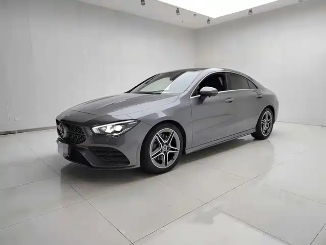 MERCEDES-BENZ CLA