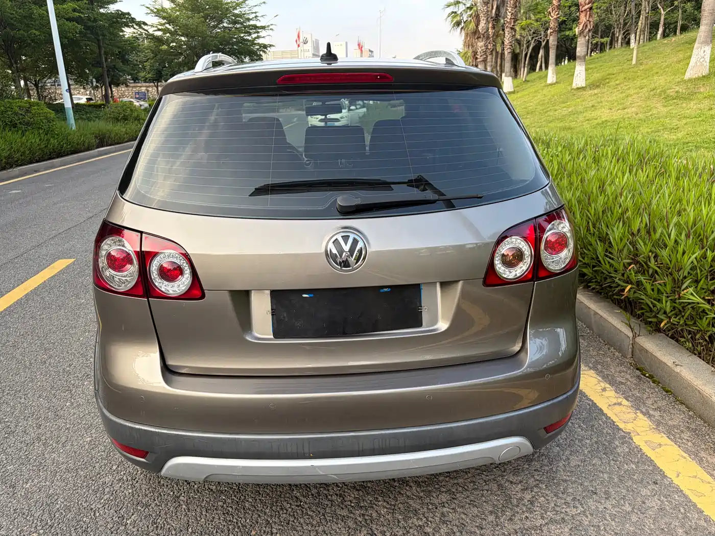 Volkswagen Golf (Import) 2011 1.4TSI Cross Golf фото 15