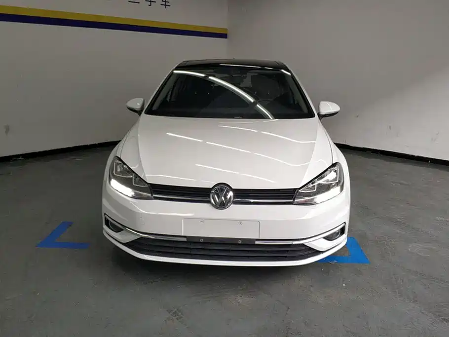 Volkswagen Golf 2019 200TSI DSG Comfort Progressive China VI фото 2