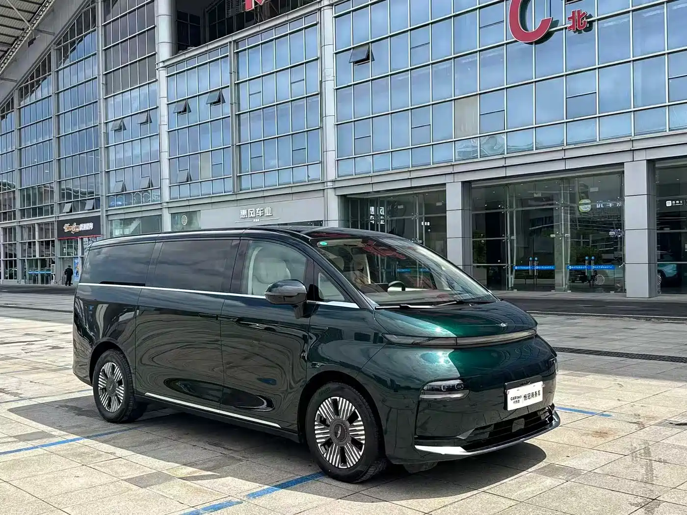 GEELY GALAXY WING TRUE L380