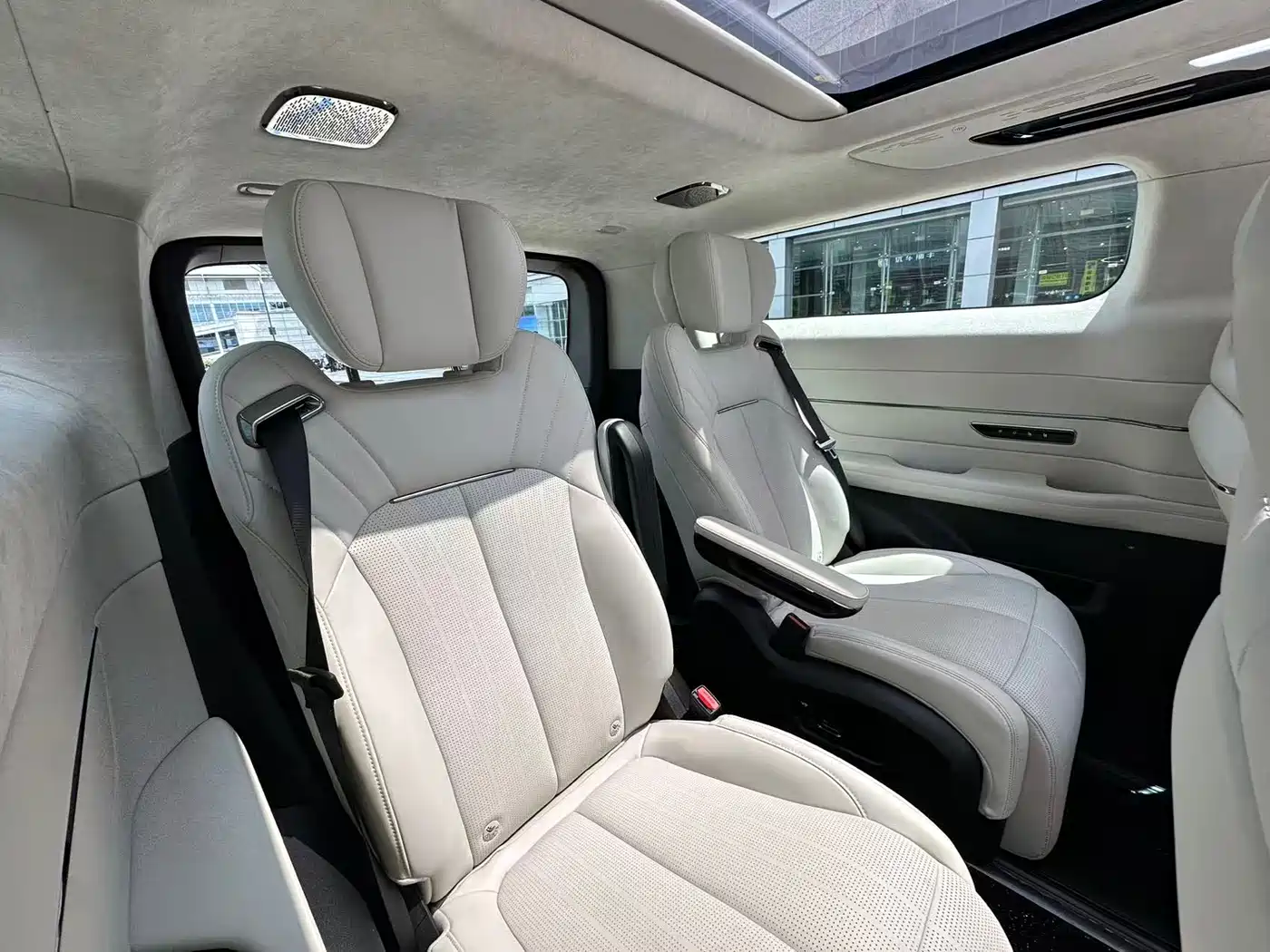 GEELY GALAXY WING TRUE L380