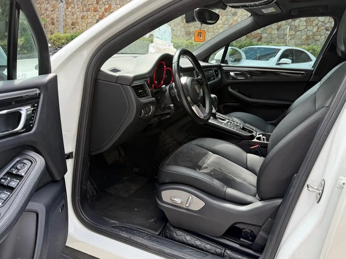 Porsche Macan 2017 Macan 2.0T фото 5
