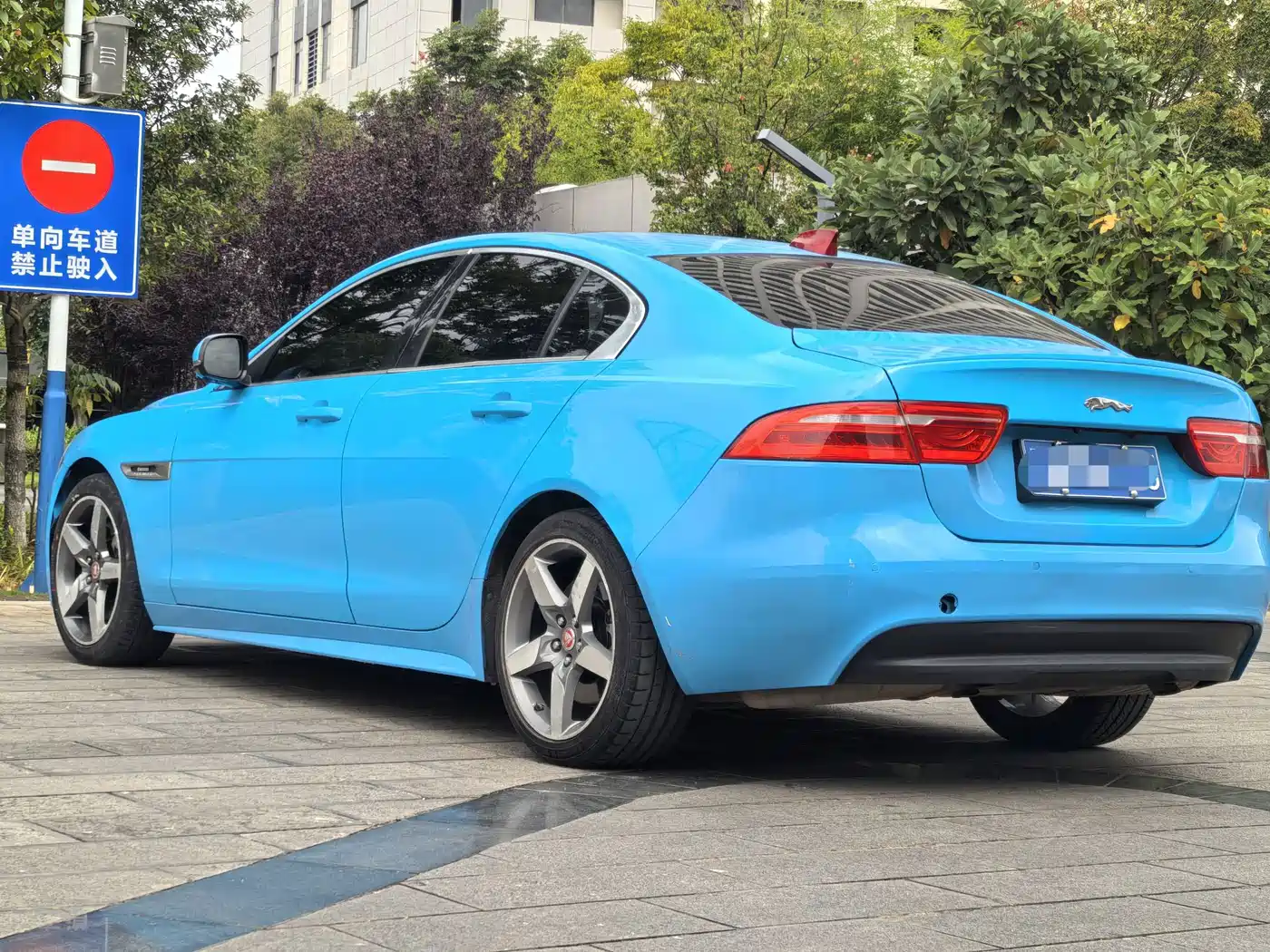 Jaguar XE 2016 2015 2.0T 200PS R-Sport