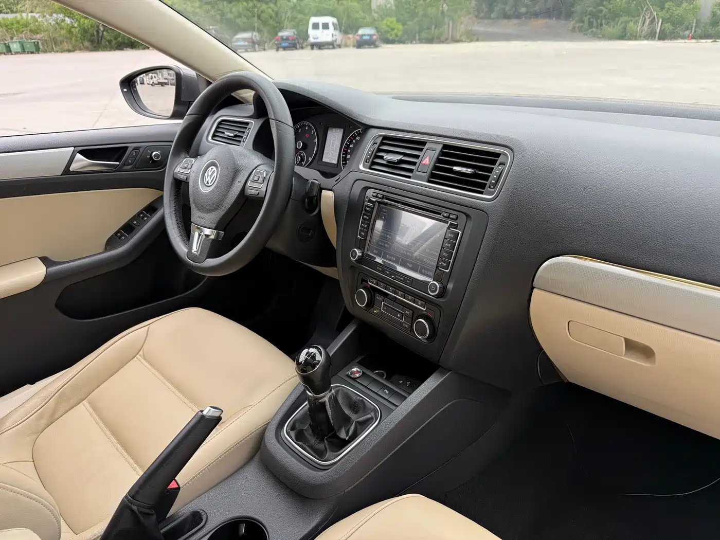 Volkswagen Sagitar 2012 1.4TSI Manual Luxury фото 15