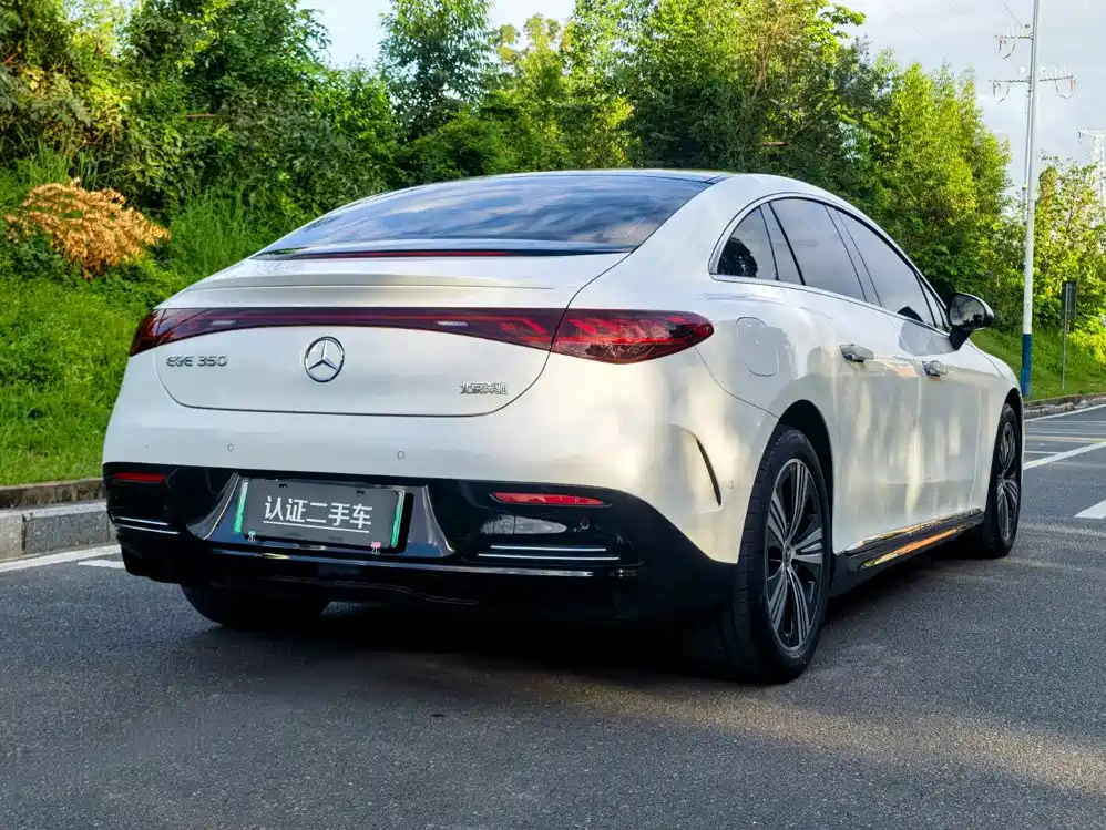 Фото 7 - Mercedes-Benz EQE